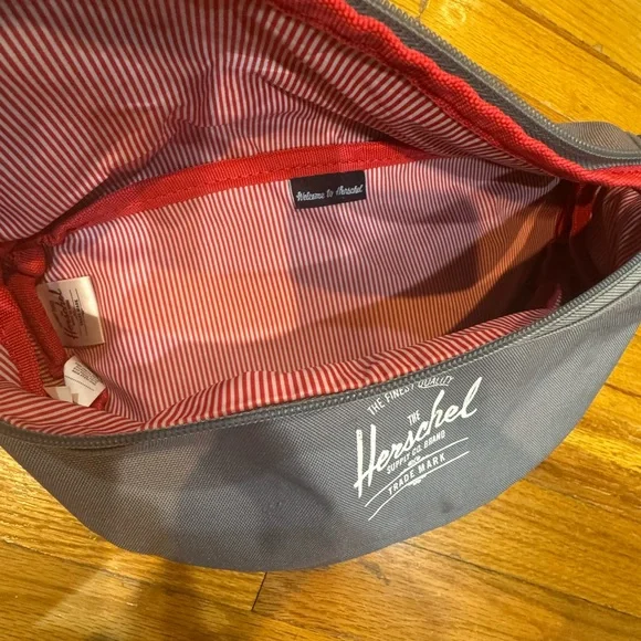 Herschel Fanny pack/ large